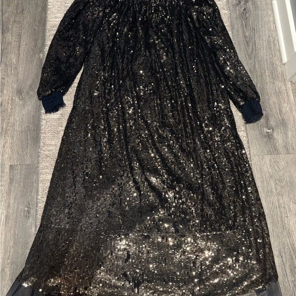 Free people Black Sequin Off-Shoulder Split Midi Dress size Xs NEW - Picture 3 of 7